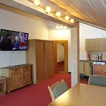 Gaestehaus Guggomos 