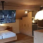 Gaestehaus Guggomos 